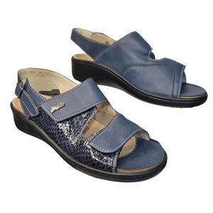 Fidelio Fabia 2-Strap With Back Strap Sandals (Size 7.5)